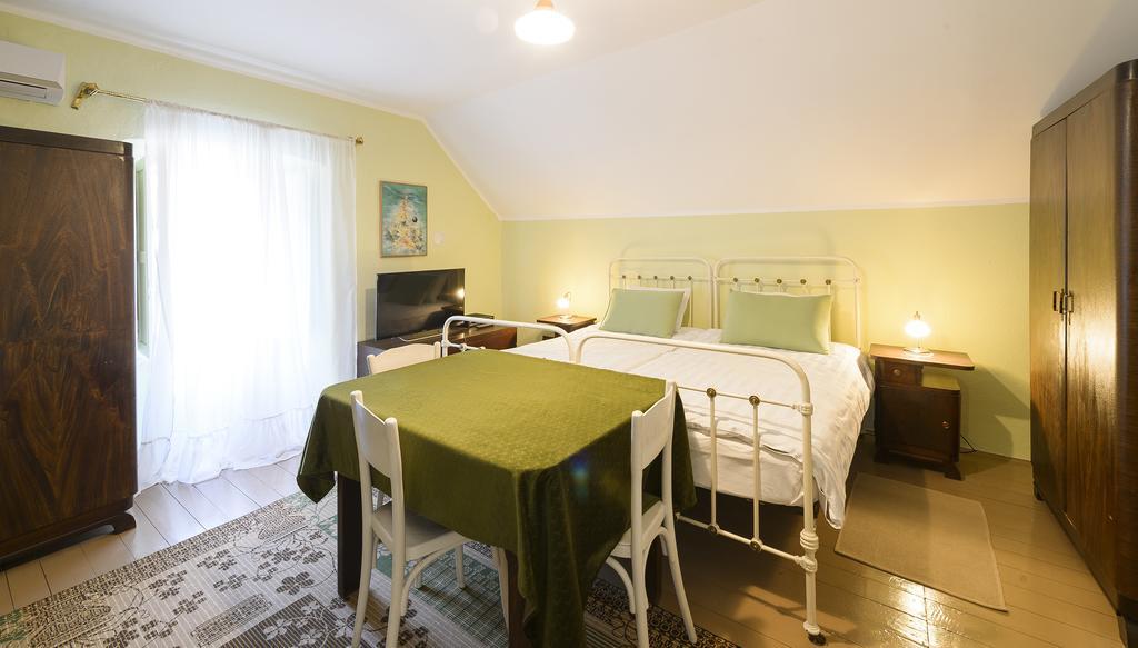 Hotel La Vecchia Casa à Cetinje Extérieur photo